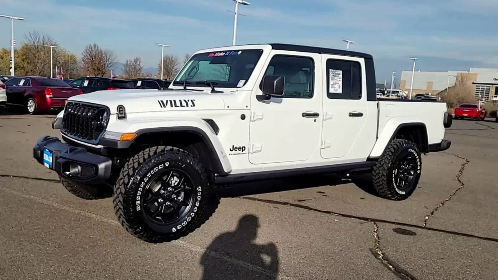 Thumbnail: 2026 Jeep Gladiator - 4