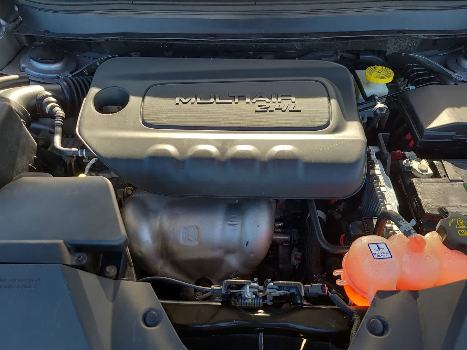 Thumbnail: 2021 Jeep Cherokee - 17