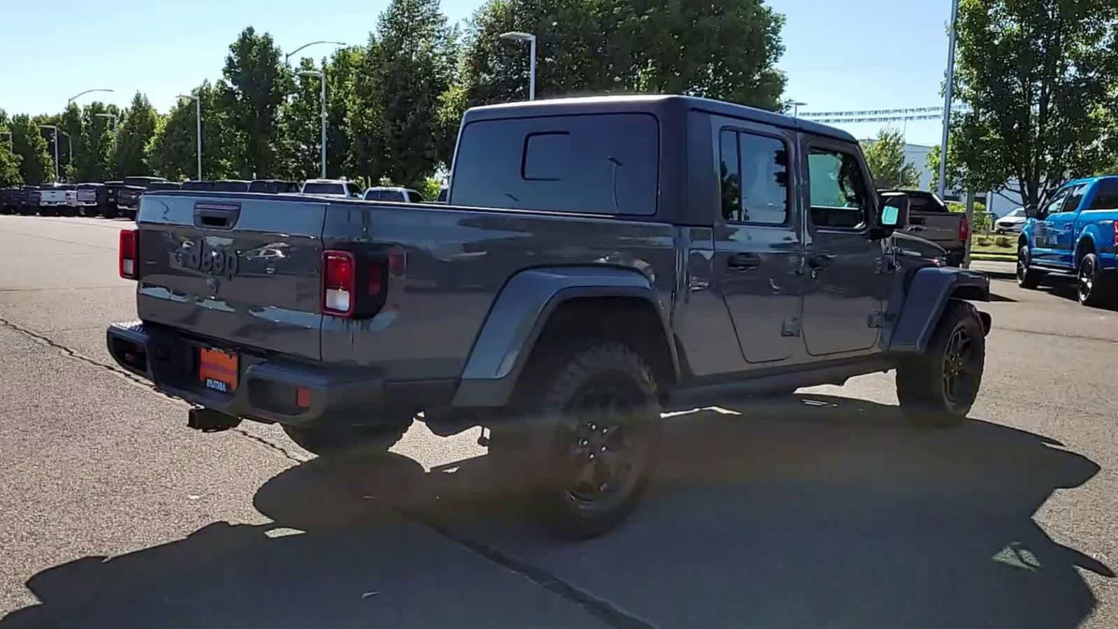 Thumbnail: 2021 Jeep Gladiator - 8