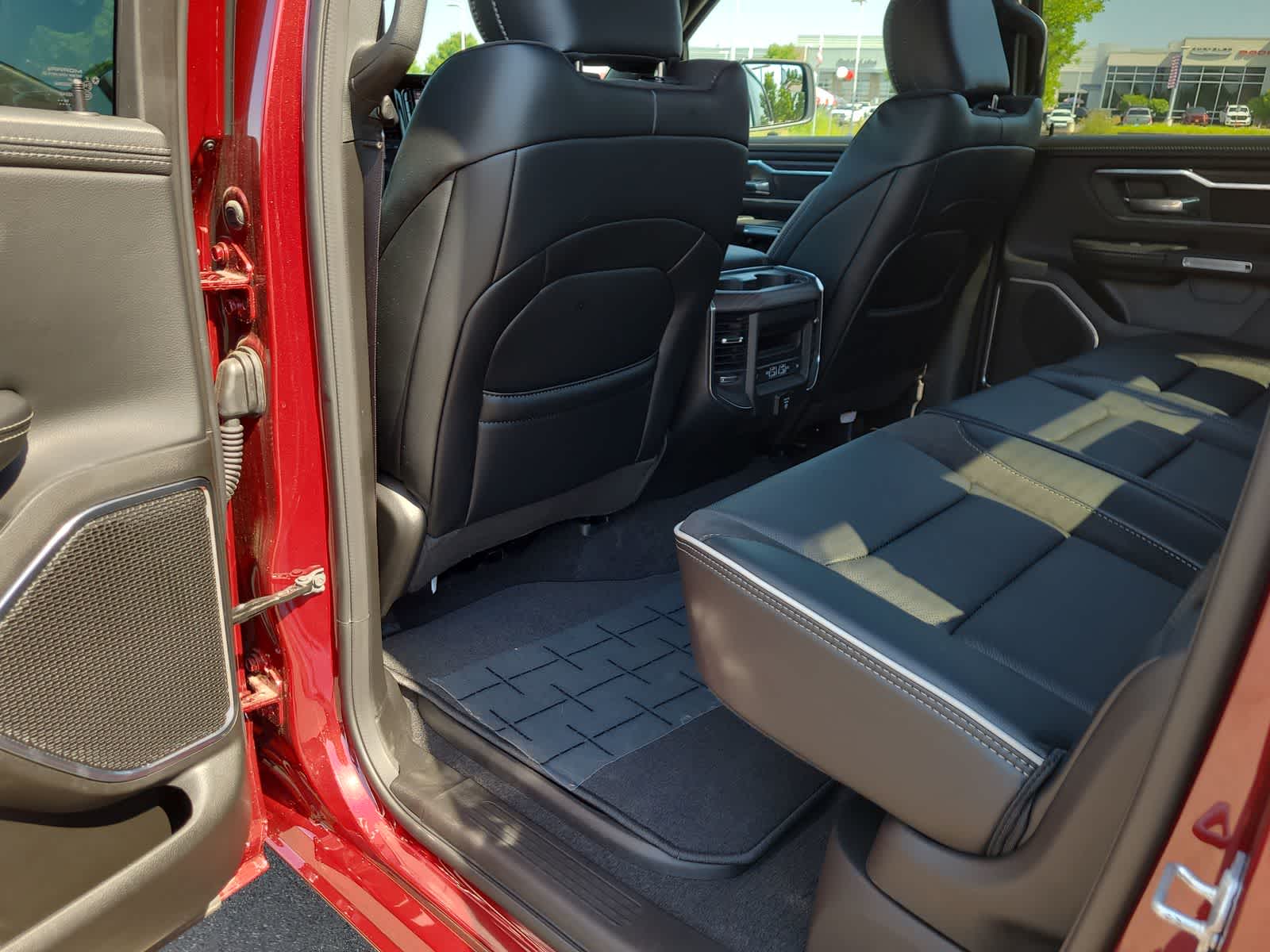 Thumbnail: 2025 RAM 1500 - 20