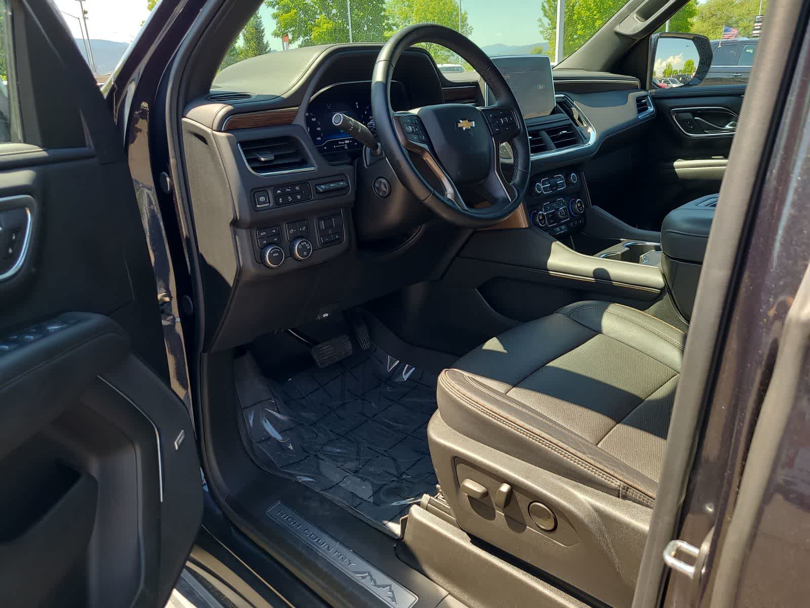 Thumbnail: 2024 Chevrolet Tahoe - 10