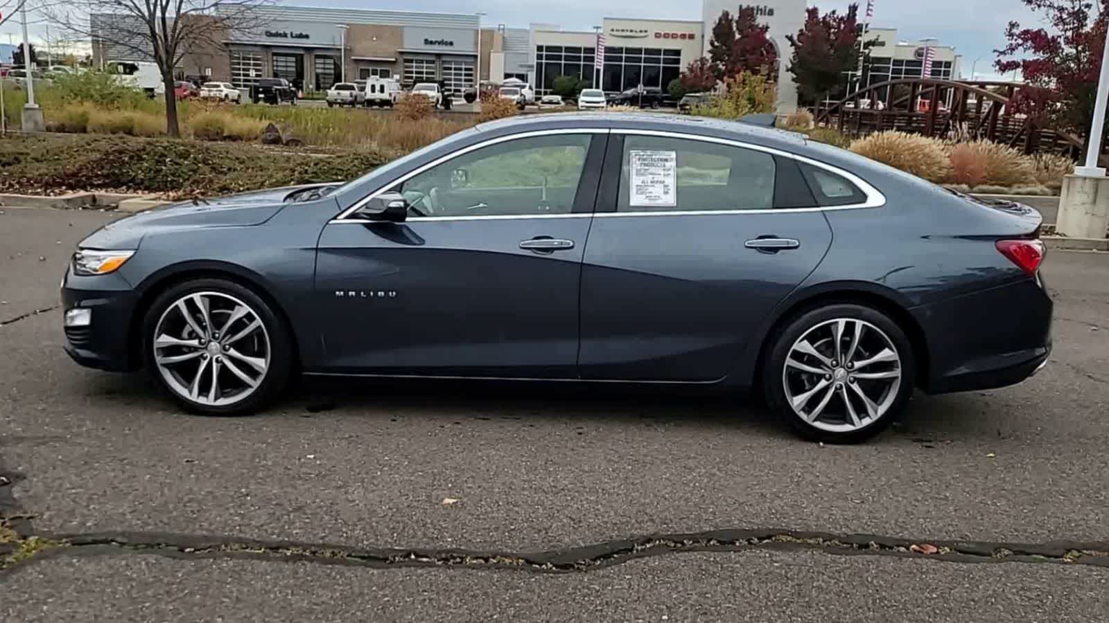 Thumbnail: 2020 Chevrolet Malibu - 5