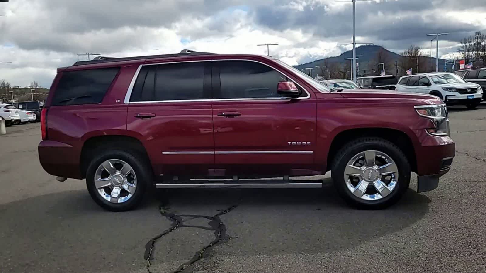 Thumbnail: 2017 Chevrolet Tahoe - 9