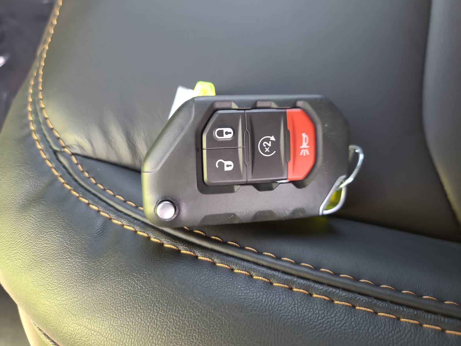 Thumbnail: 2025 Jeep Wrangler - 28