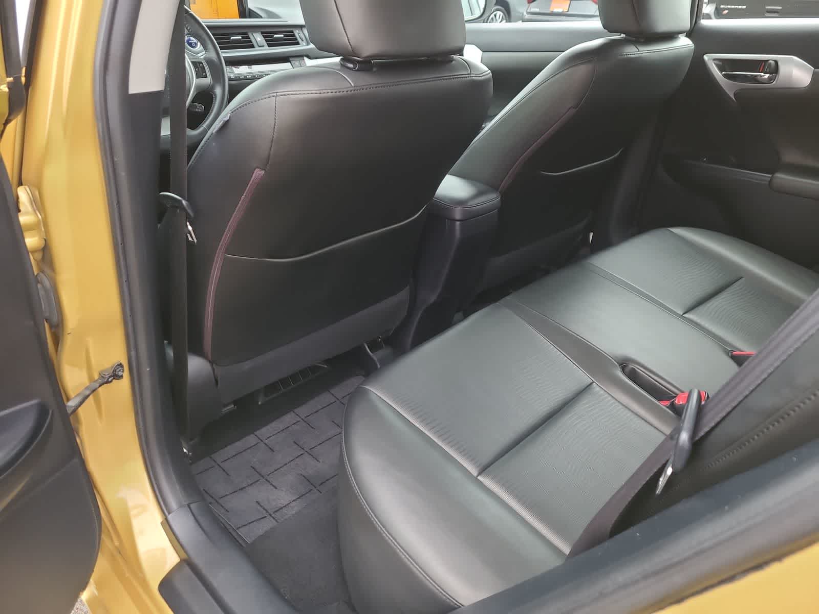 Thumbnail: 2011 Lexus CT - 20