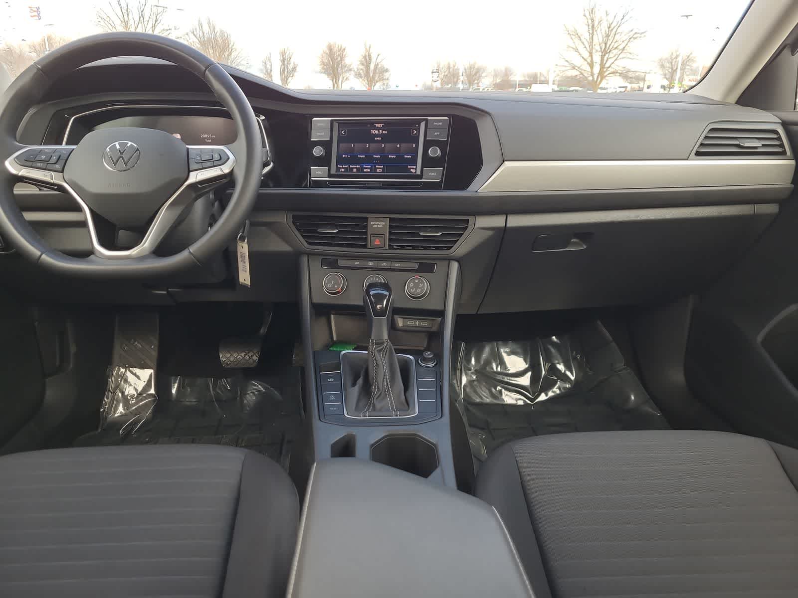 Thumbnail: 2024 Volkswagen Jetta - 18