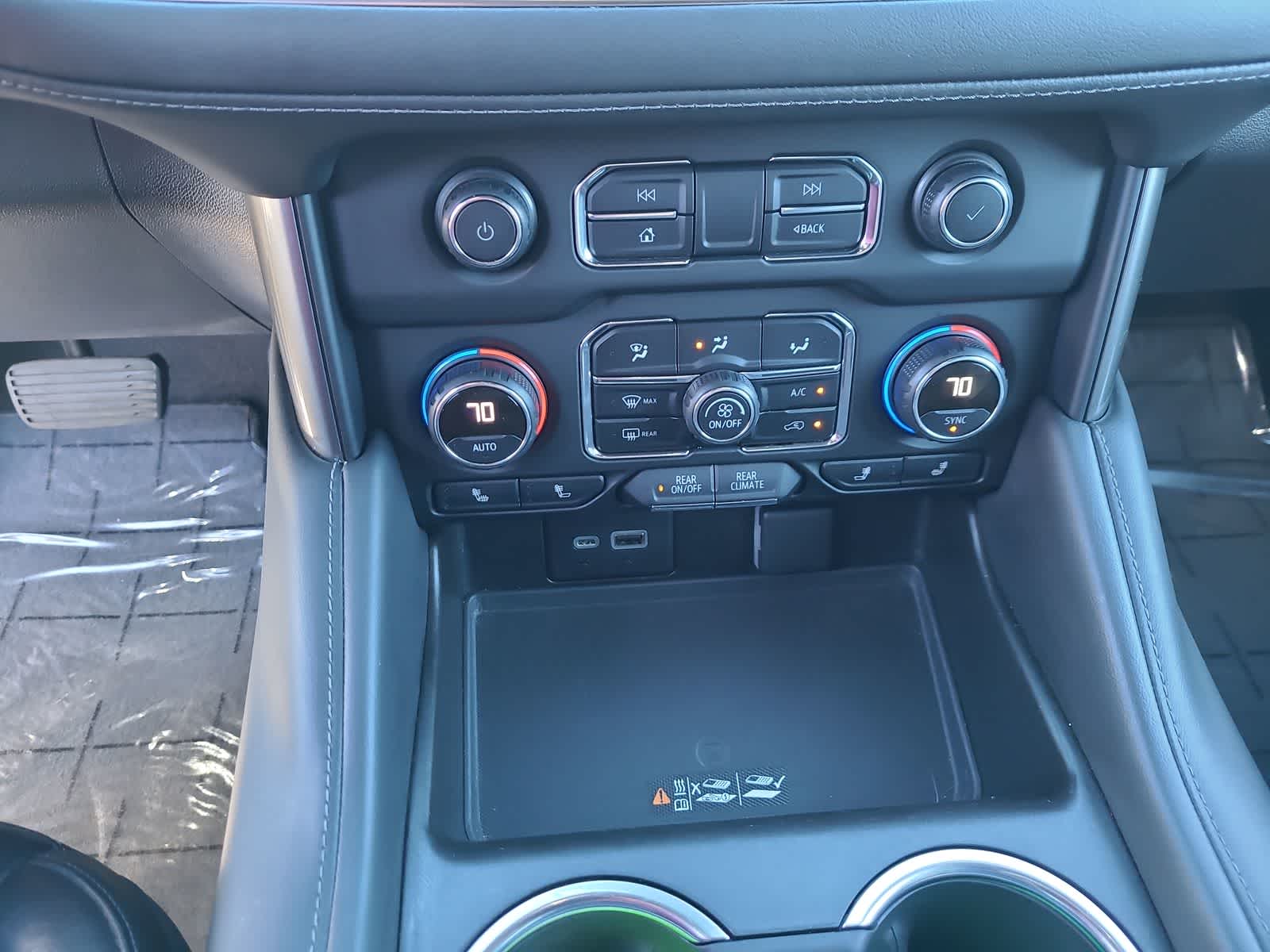 Thumbnail: 2021 Chevrolet Suburban - 25