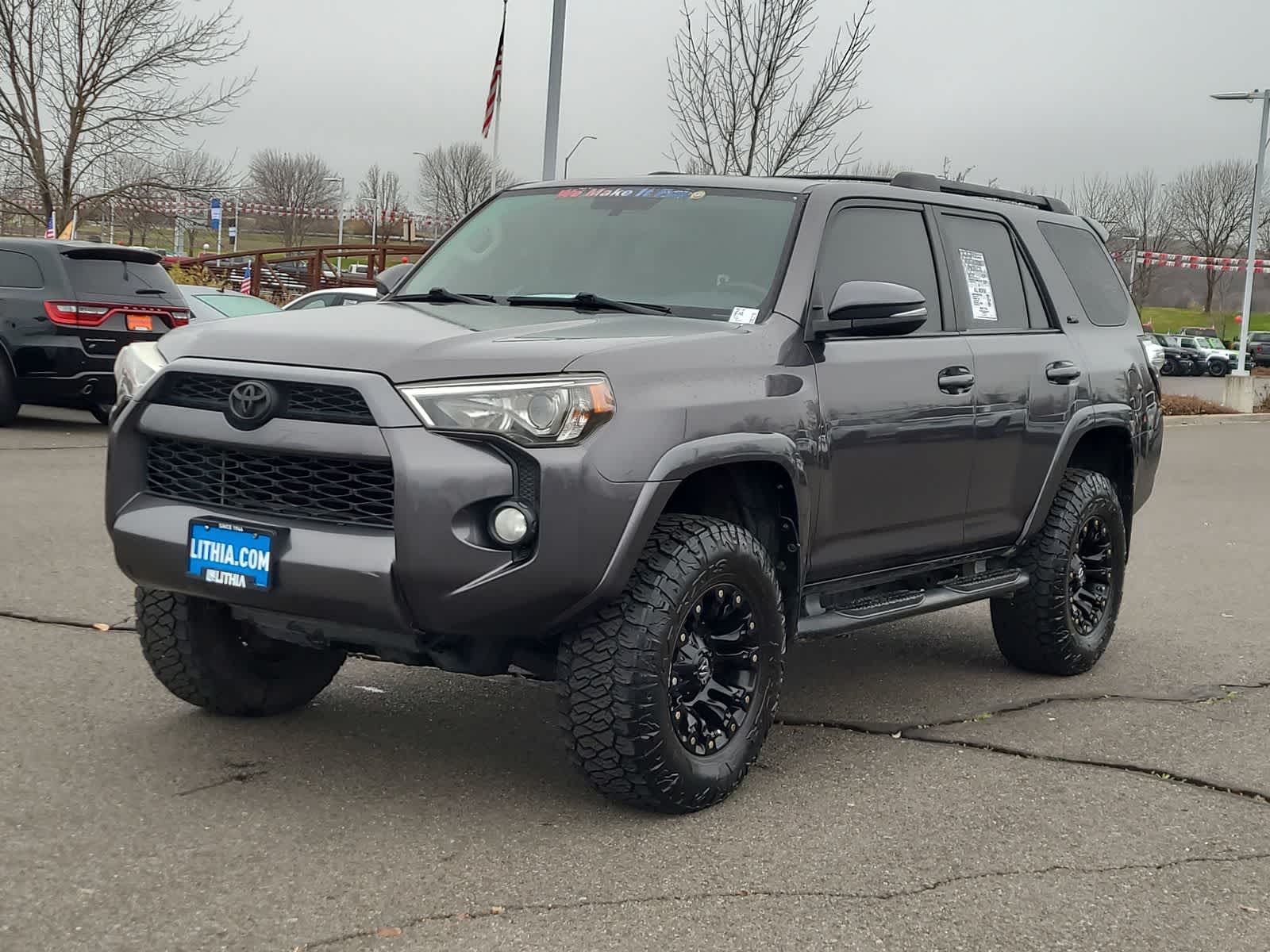 2018 Toyota 4Runner SR5 Premium's photo