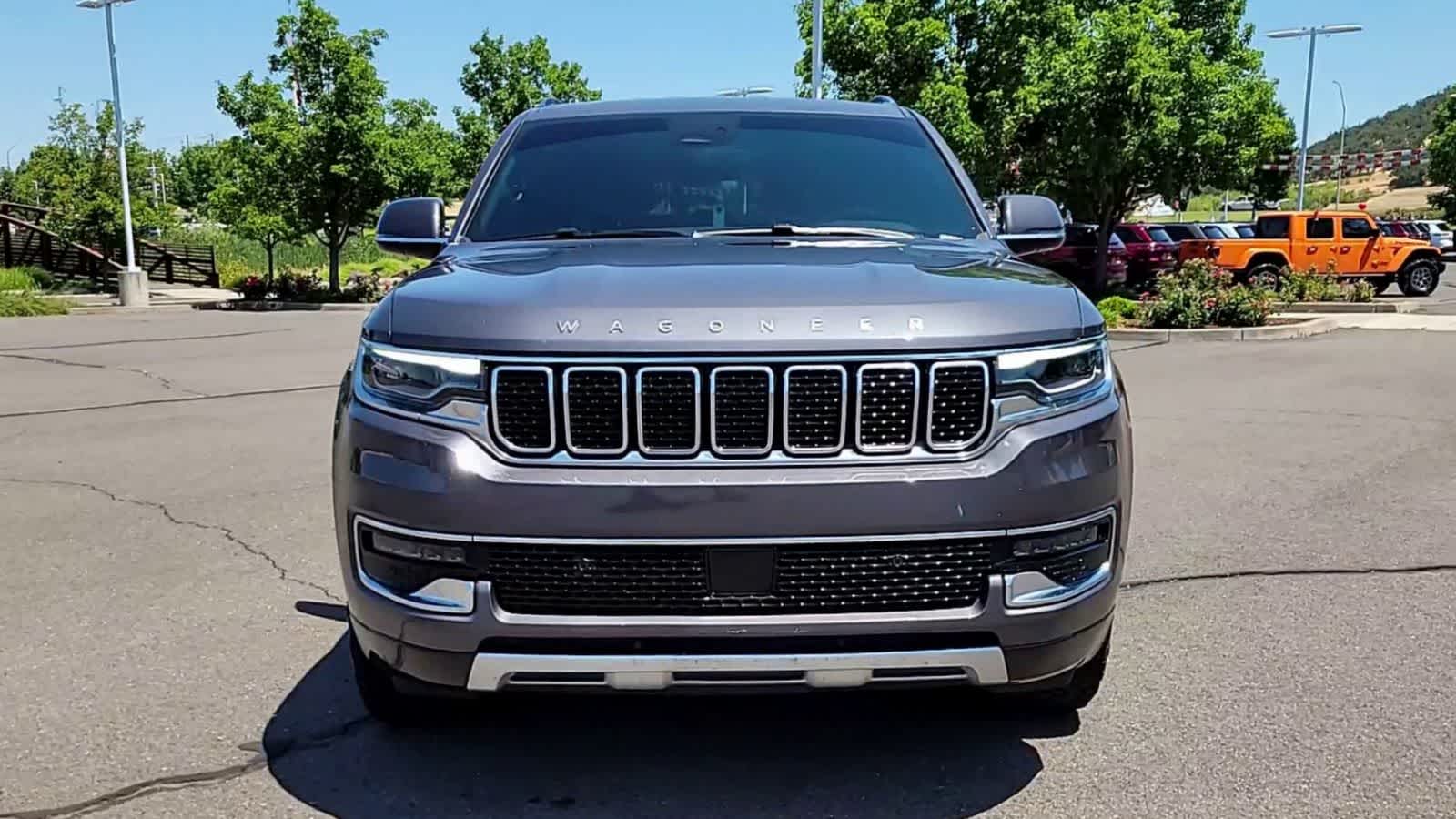 Thumbnail: 2022 Jeep Wagoneer - 3