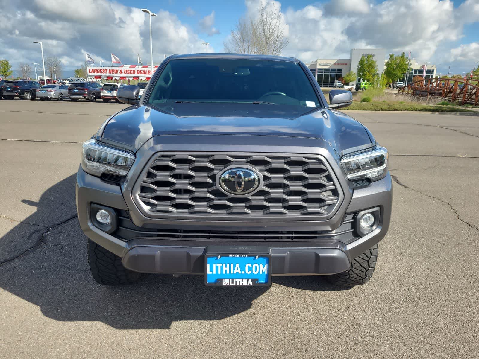 Thumbnail: 2023 Toyota Tacoma - 14