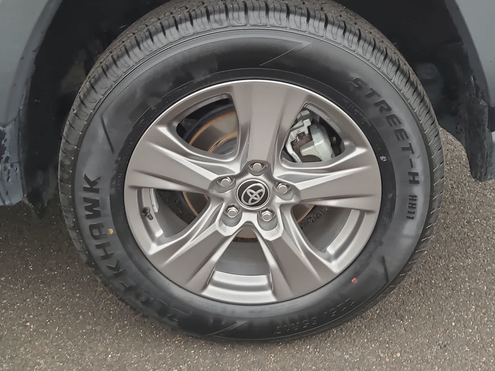 Thumbnail: 2024 Toyota RAV4 - 16