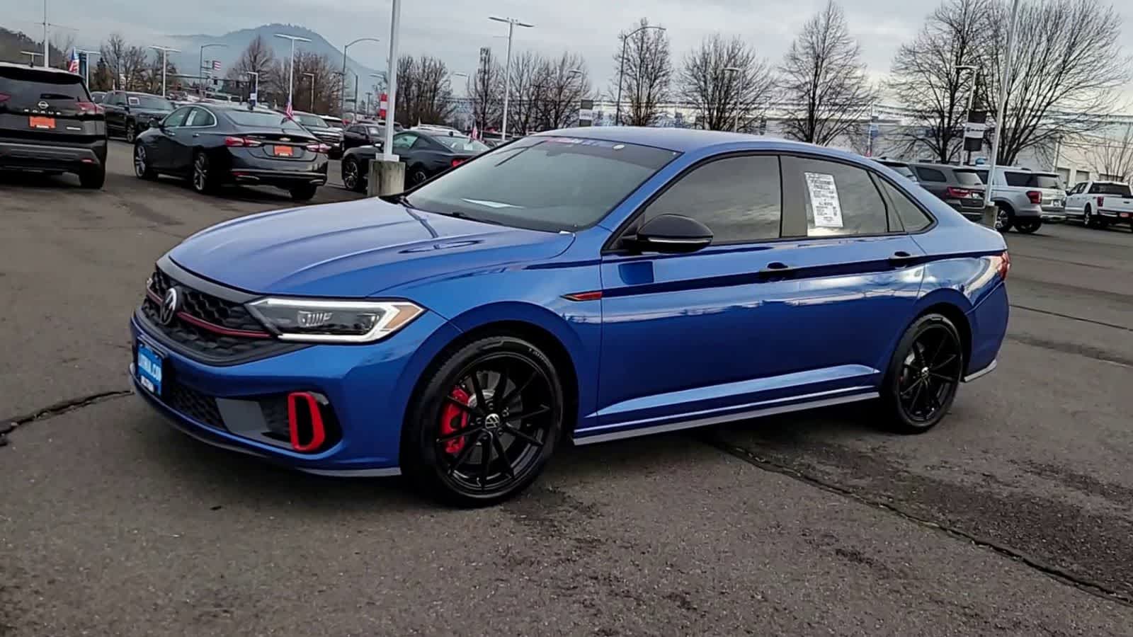 Thumbnail: 2024 Volkswagen Jetta - 4