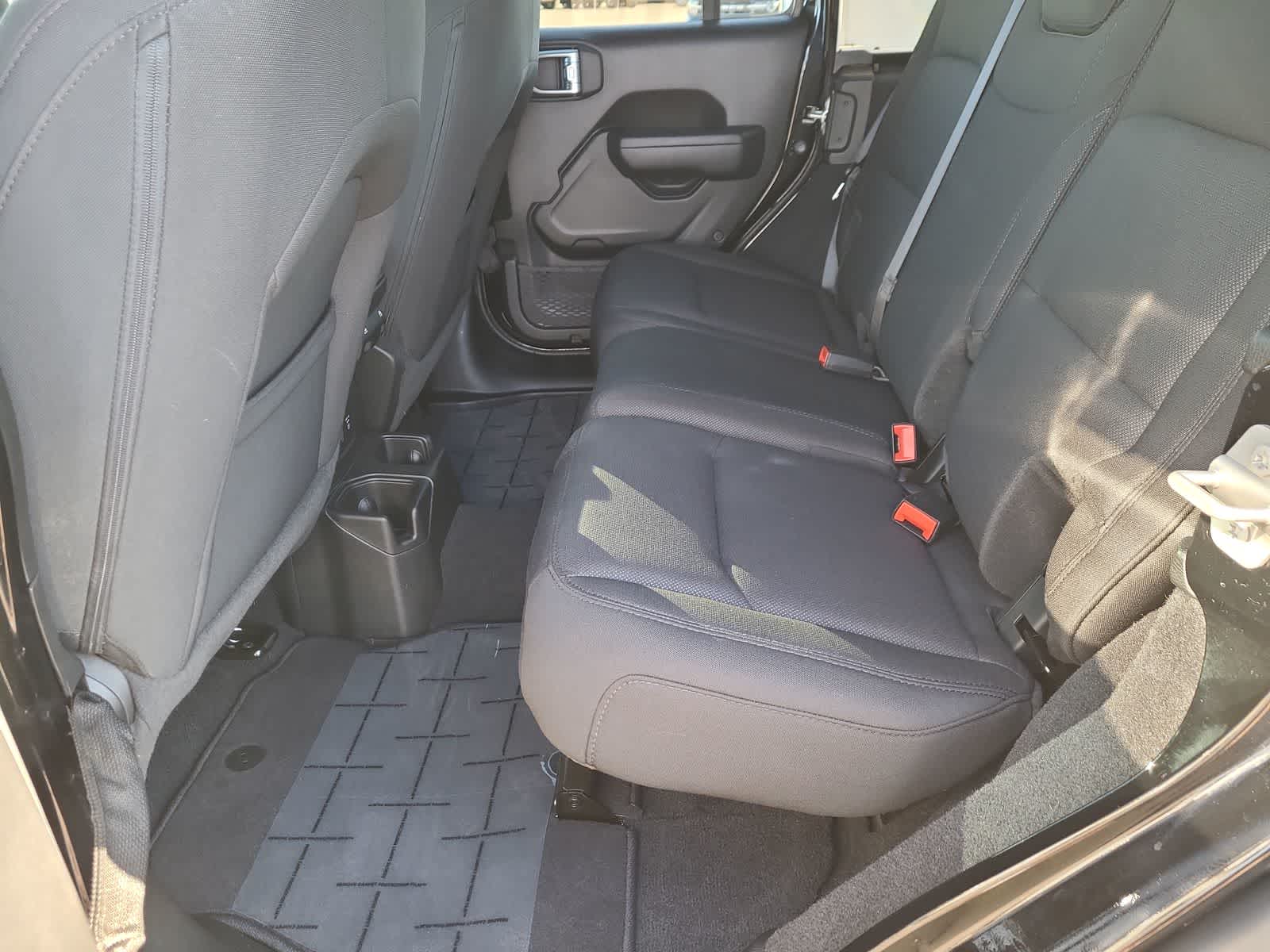 Thumbnail: 2023 Jeep Wrangler - 21