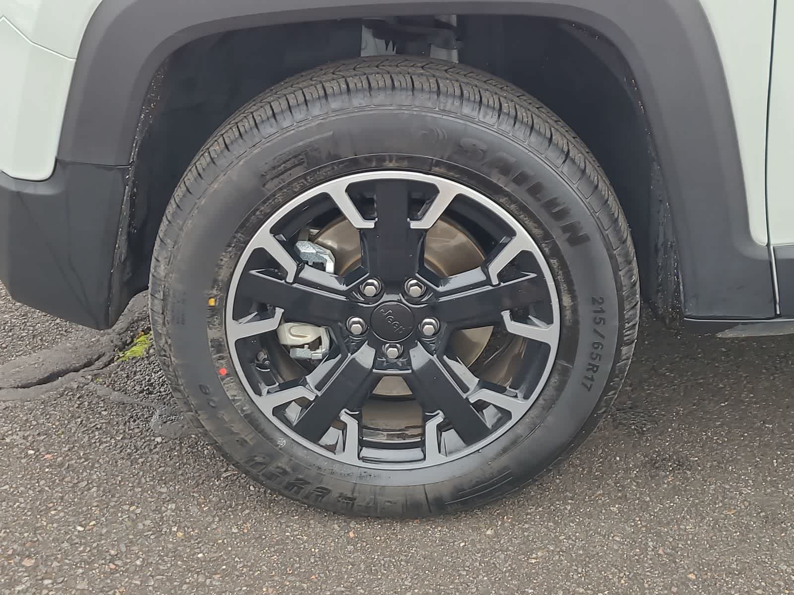 Thumbnail: 2023 Jeep Renegade - 16