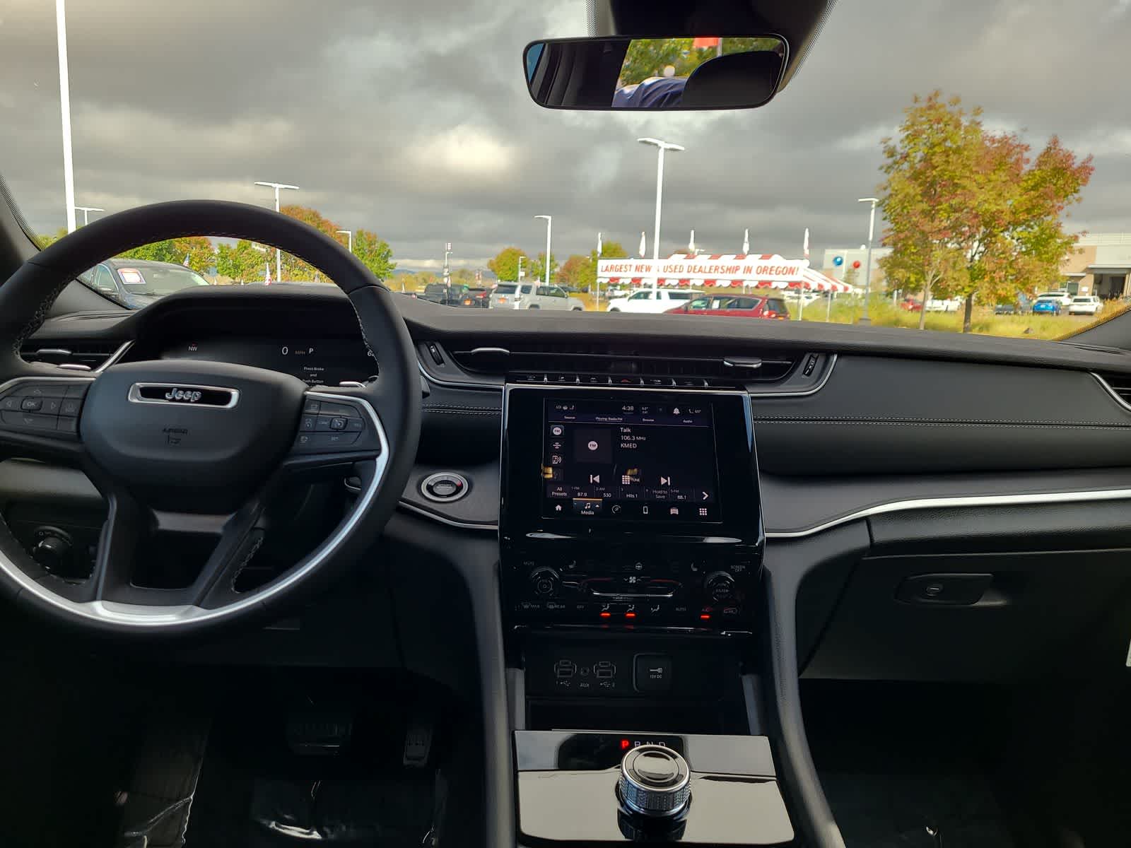 Thumbnail: 2025 Jeep Grand Cherokee - 18