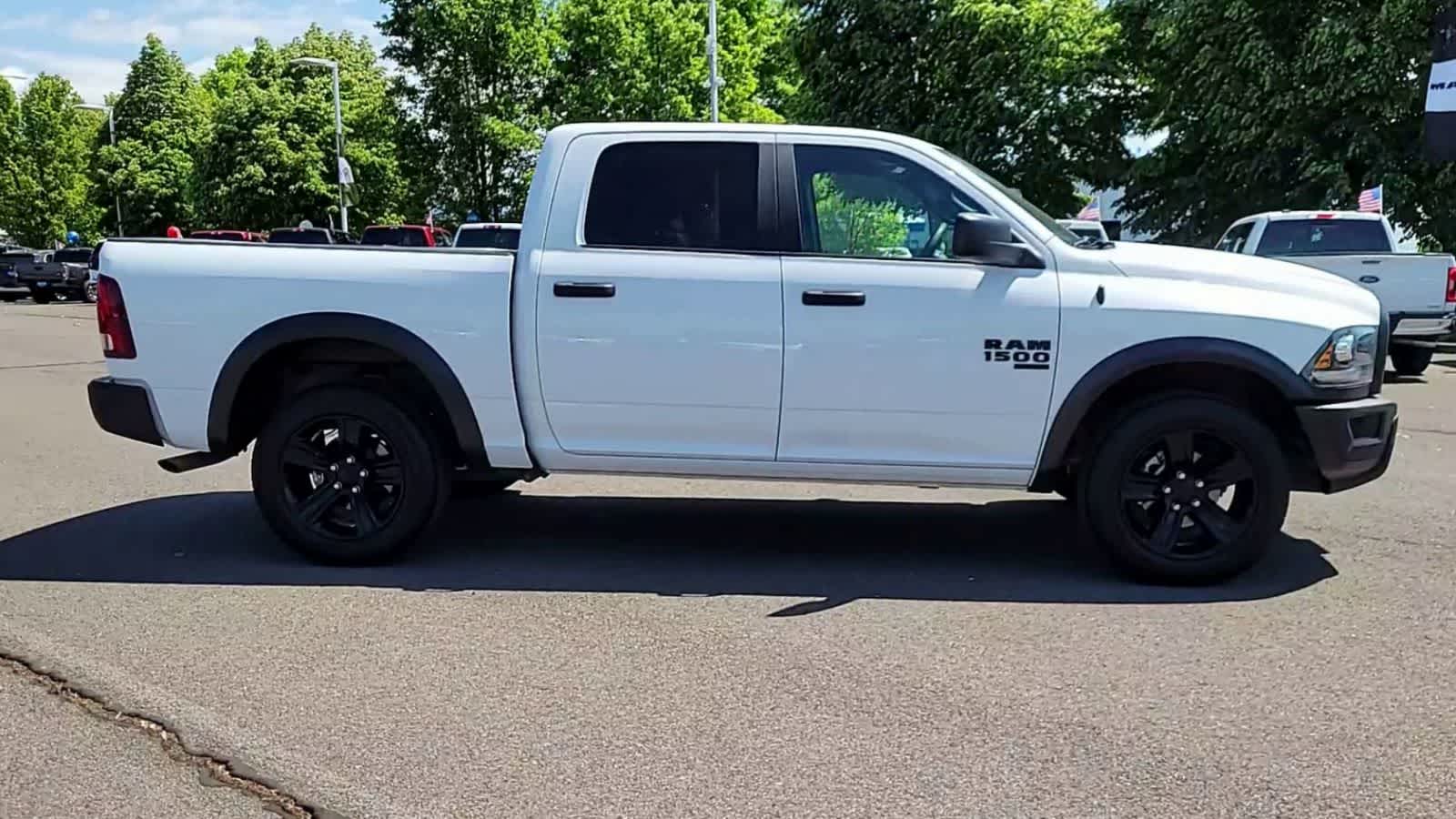 Thumbnail: 2024 RAM 1500 Classic - 9