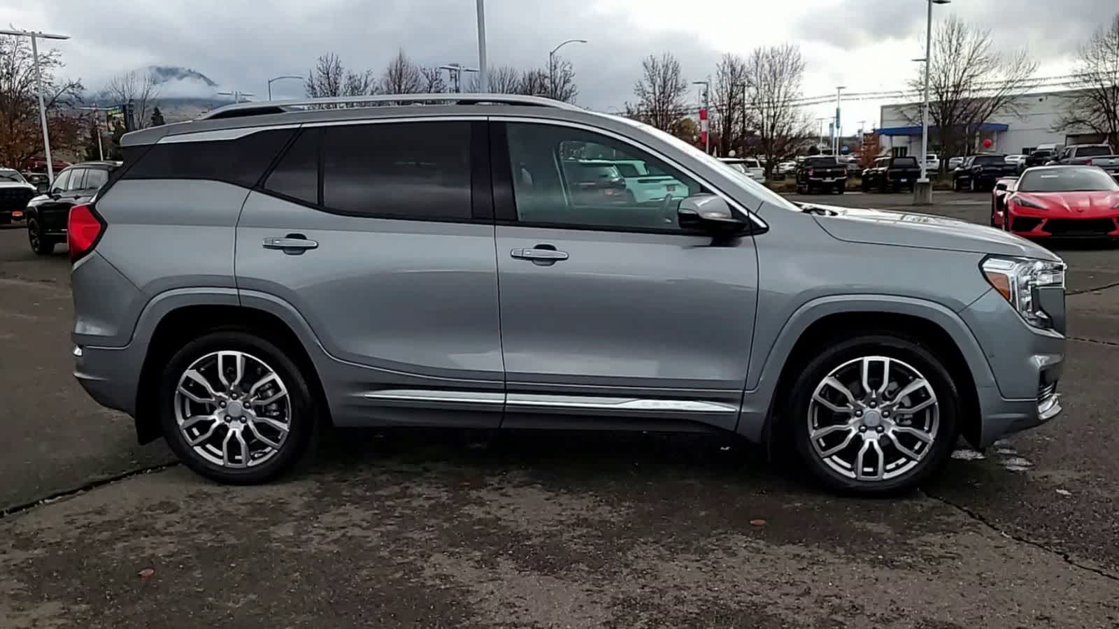 Thumbnail: 2023 GMC Terrain - 9