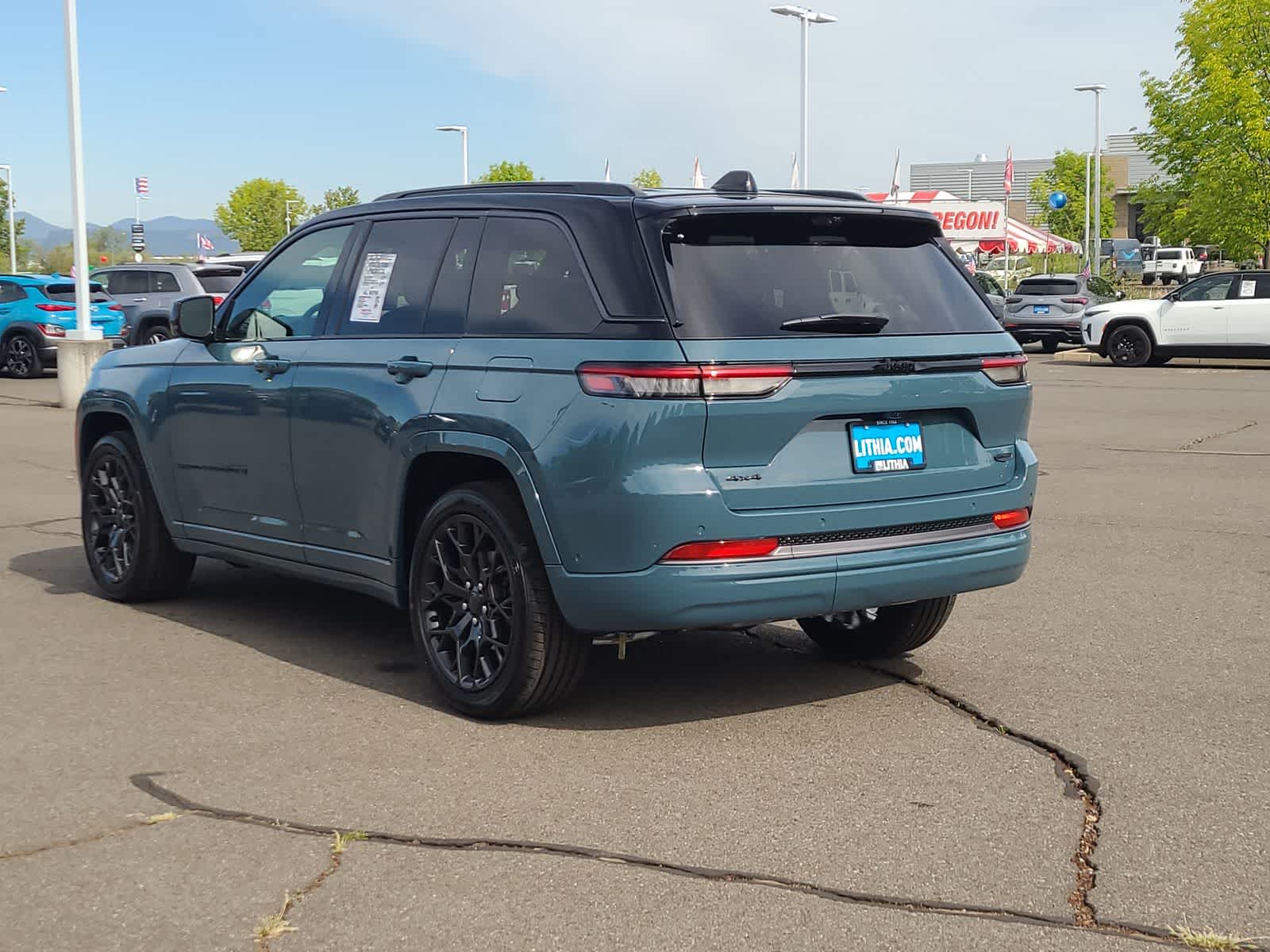 Thumbnail: 2026 Jeep Grand Cherokee - 12