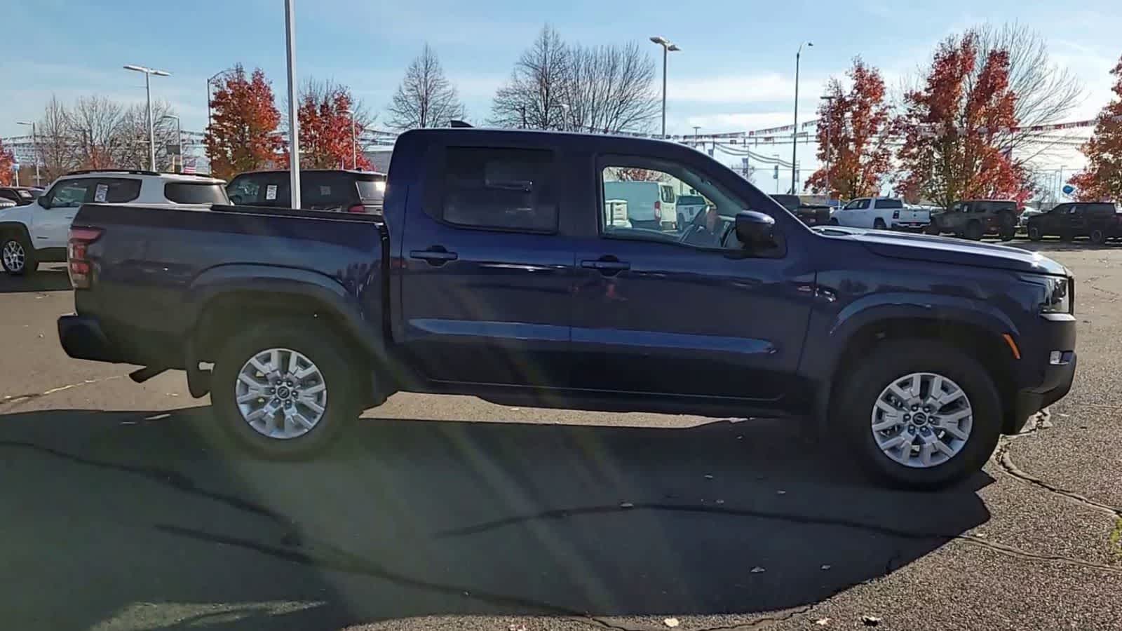 Thumbnail: 2023 Nissan Frontier - 9