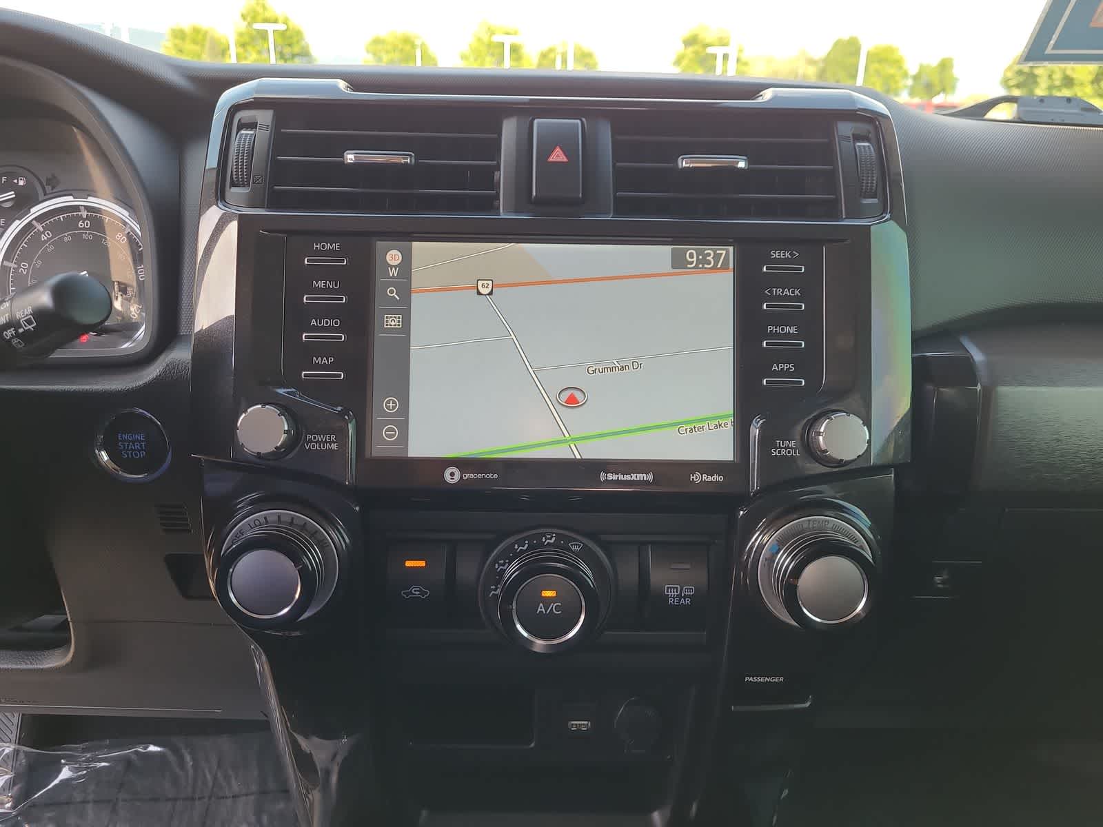 Thumbnail: 2021 Toyota 4Runner - 24