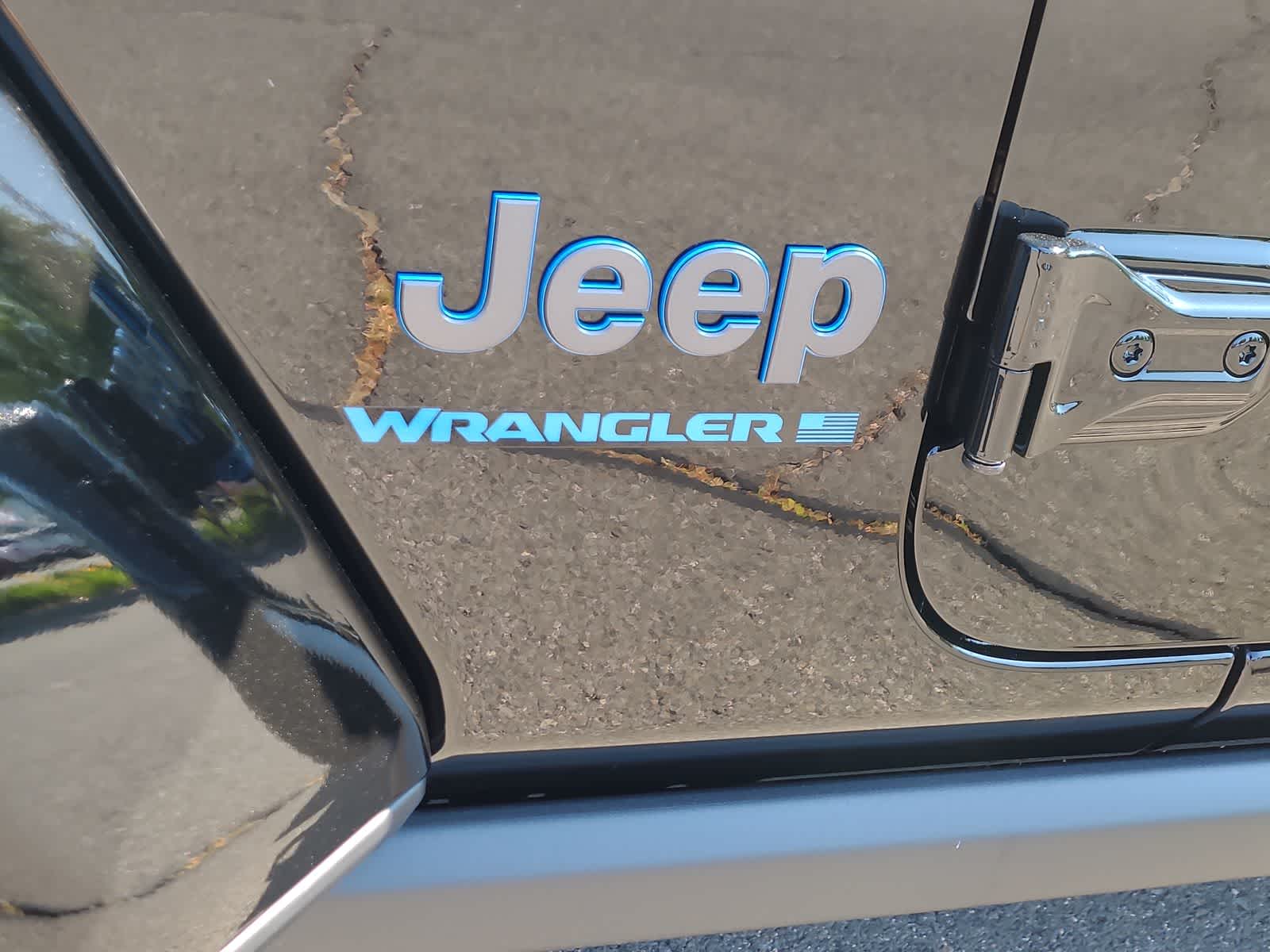 Thumbnail: 2025 Jeep Wrangler - 15
