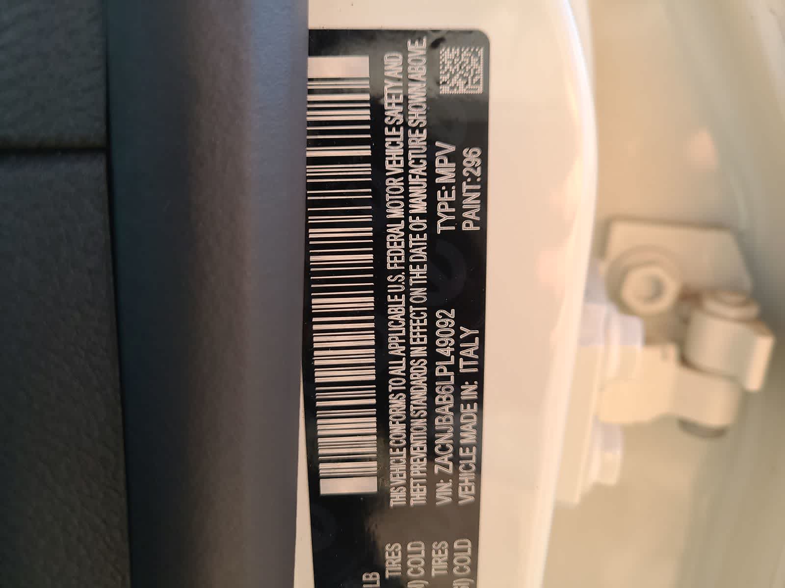 Thumbnail: 2020 Jeep Renegade - 29