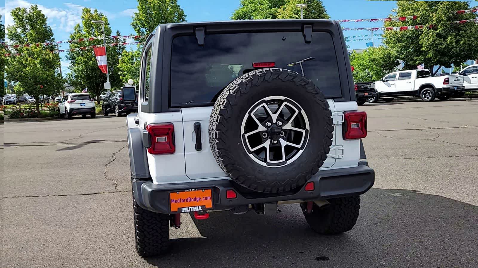 2024 Jeep Wrangler Rubicon 7