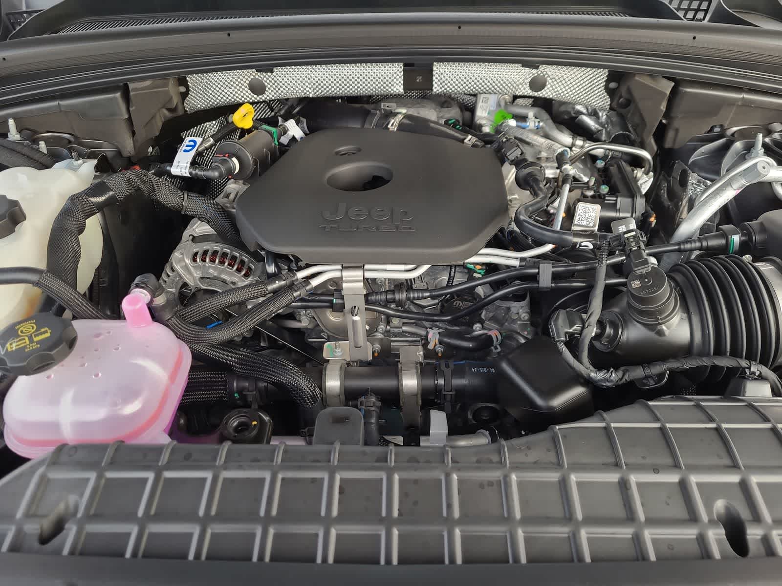 Thumbnail: 2026 Jeep Grand Cherokee - 17