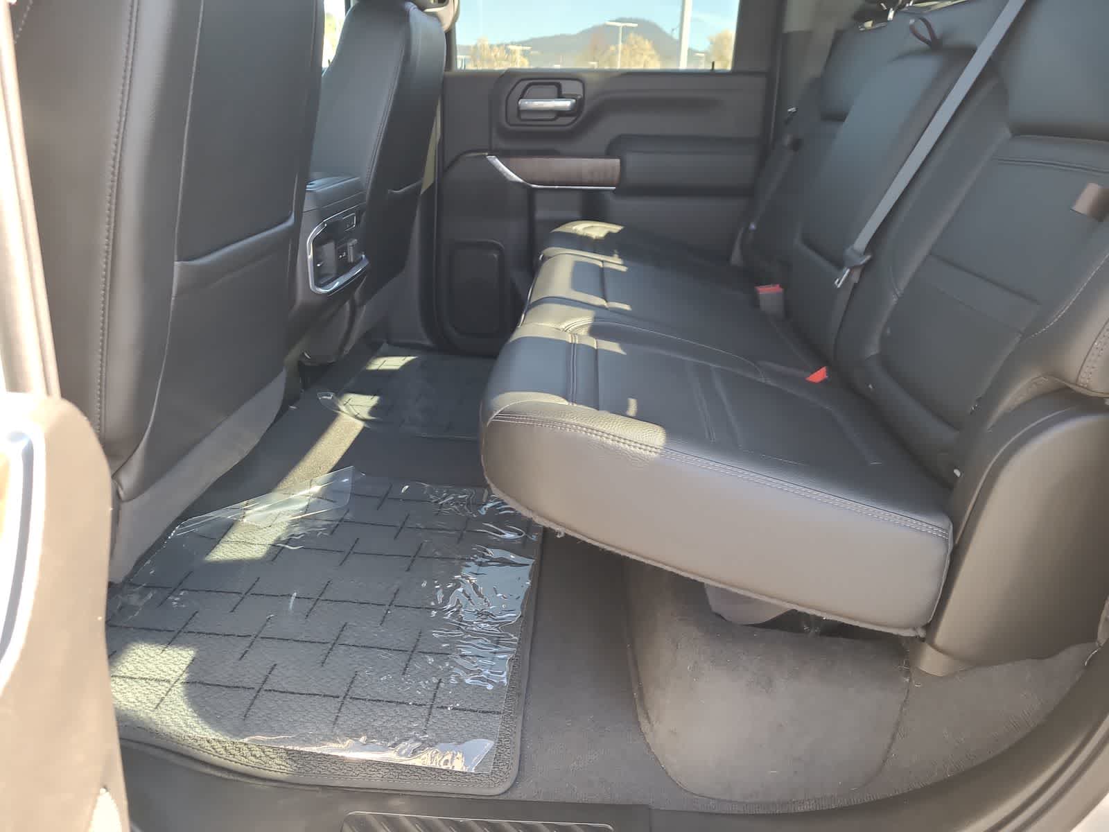 Thumbnail: 2022 GMC Sierra 3500 - 21