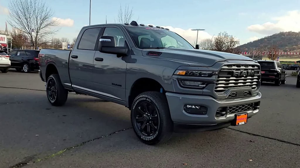 New 2026 Ram 2500 BIG HORN CREW CAB 4X4 6'4 BOX Pickup