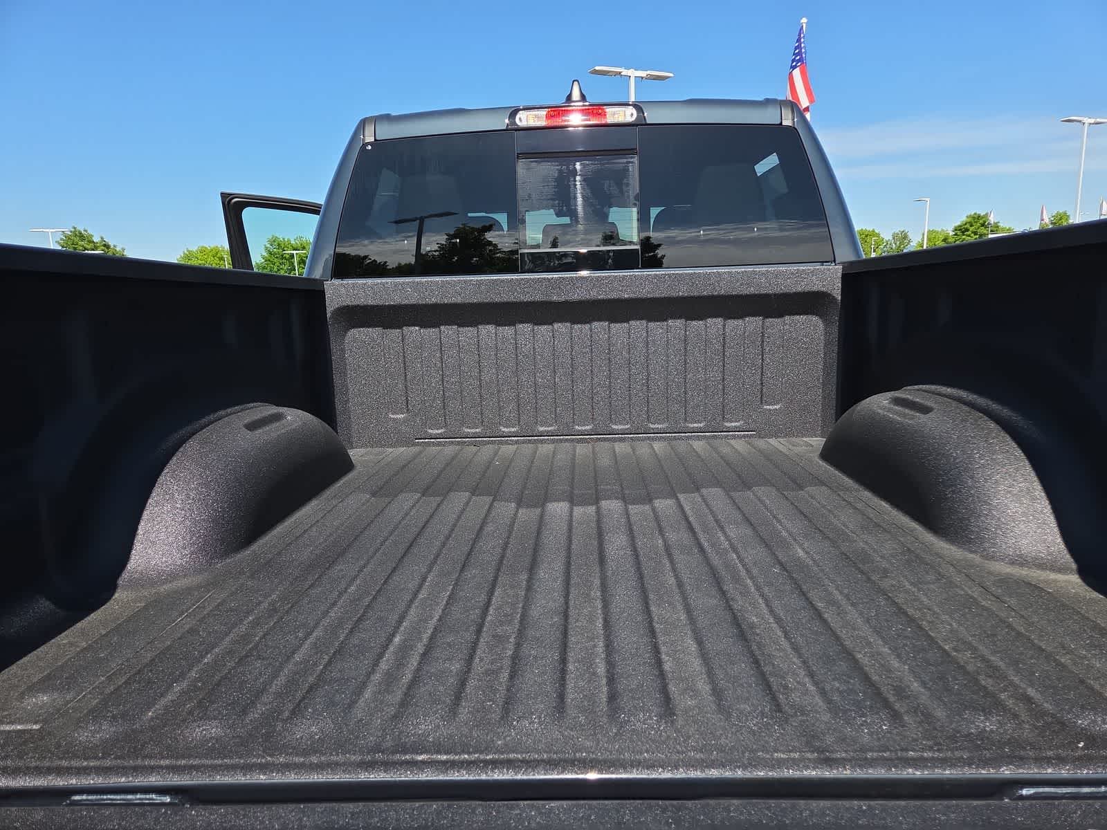 Thumbnail: 2026 RAM 1500 - 27