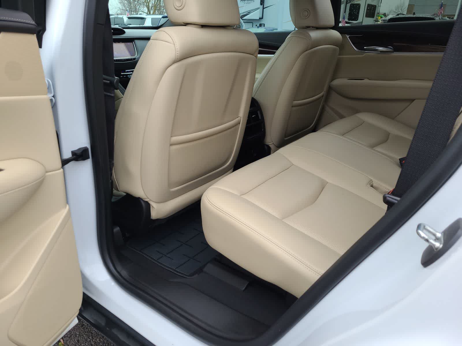 Thumbnail: 2017 Cadillac XT5 - 20