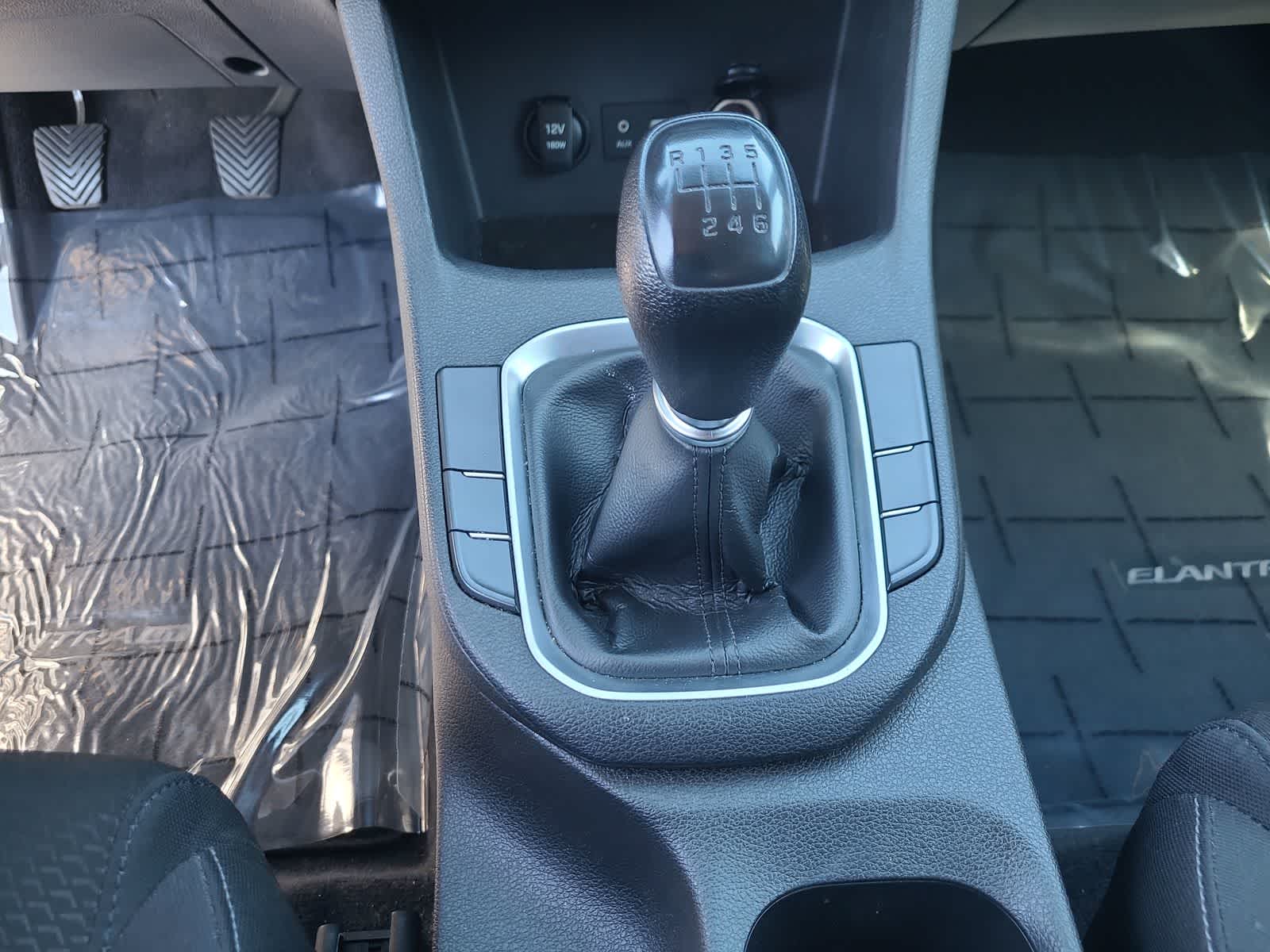 Thumbnail: 2018 Hyundai Elantra - 25