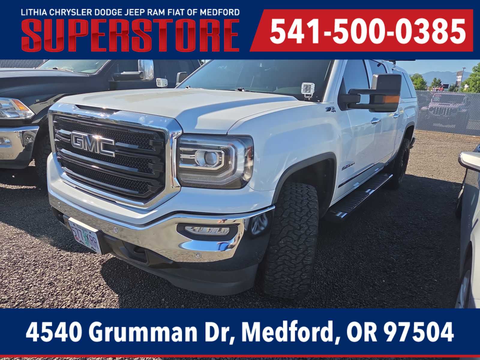 2017 GMC Sierra 4WD Crew Cab Short Box SLT's photo