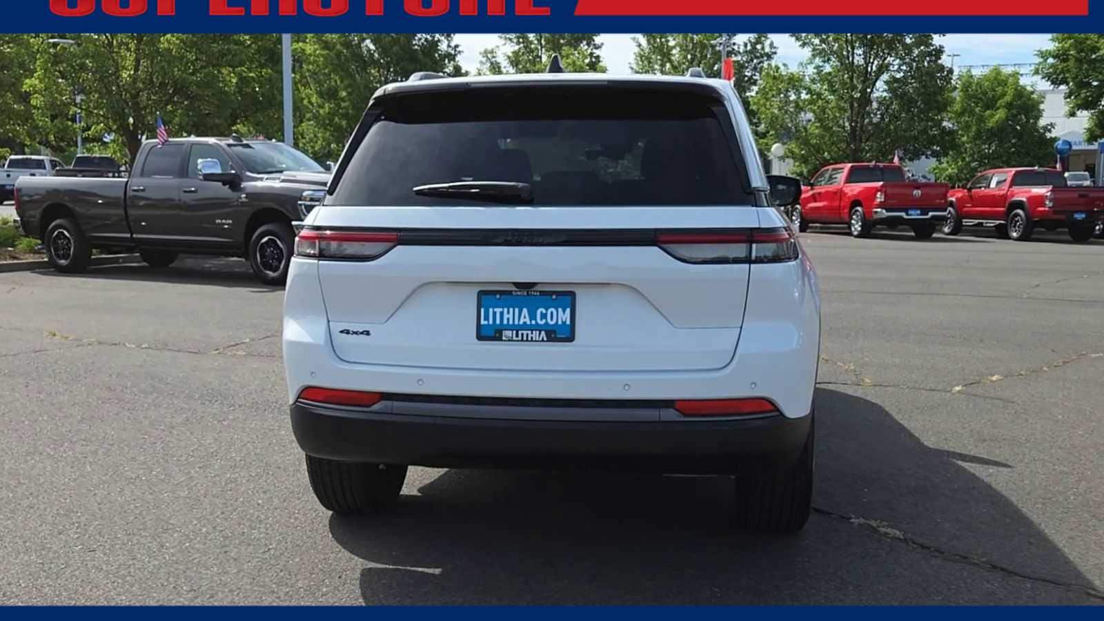 Thumbnail: 2026 Jeep Grand Cherokee - 7