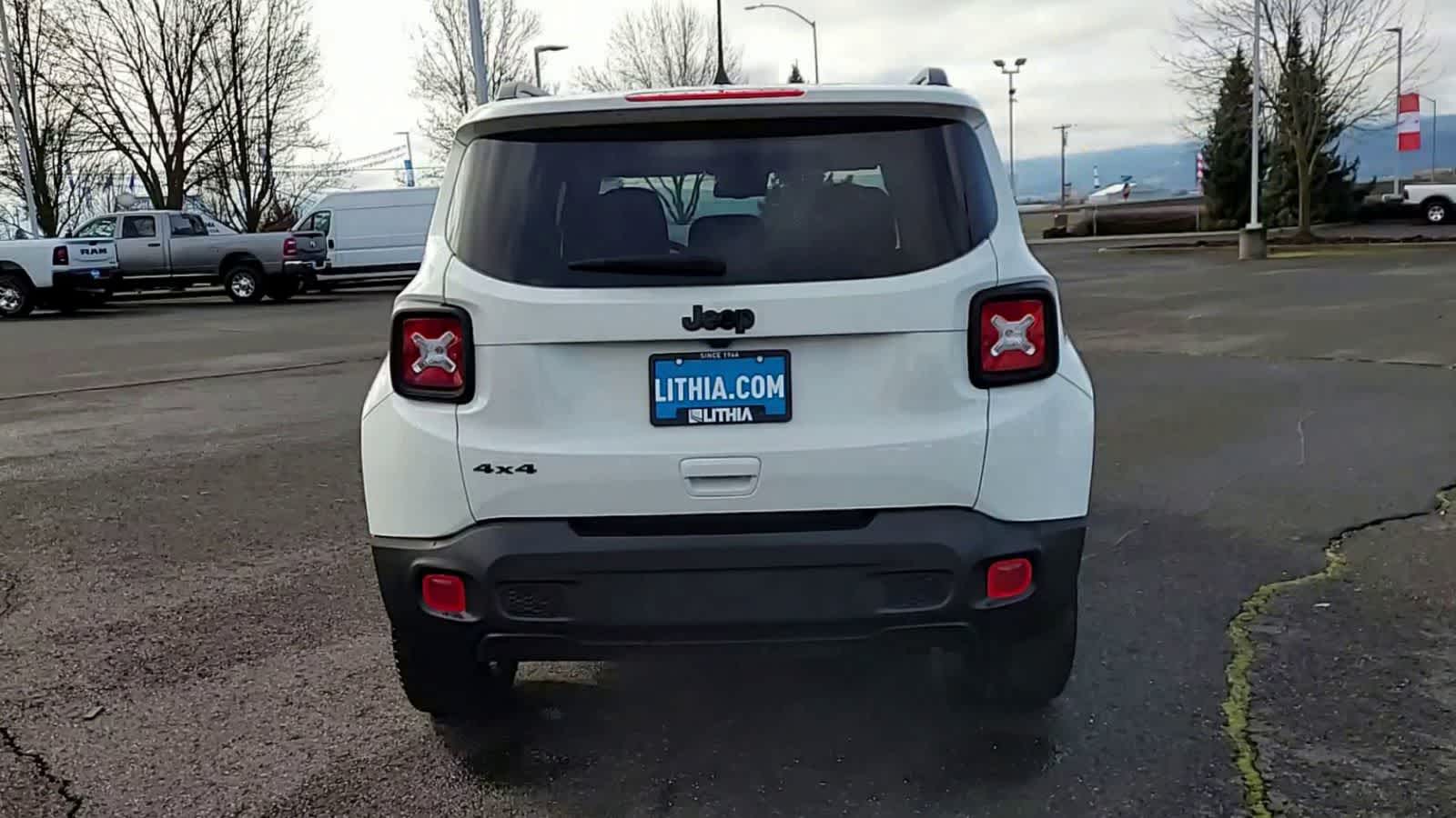 Thumbnail: 2023 Jeep Renegade - 7