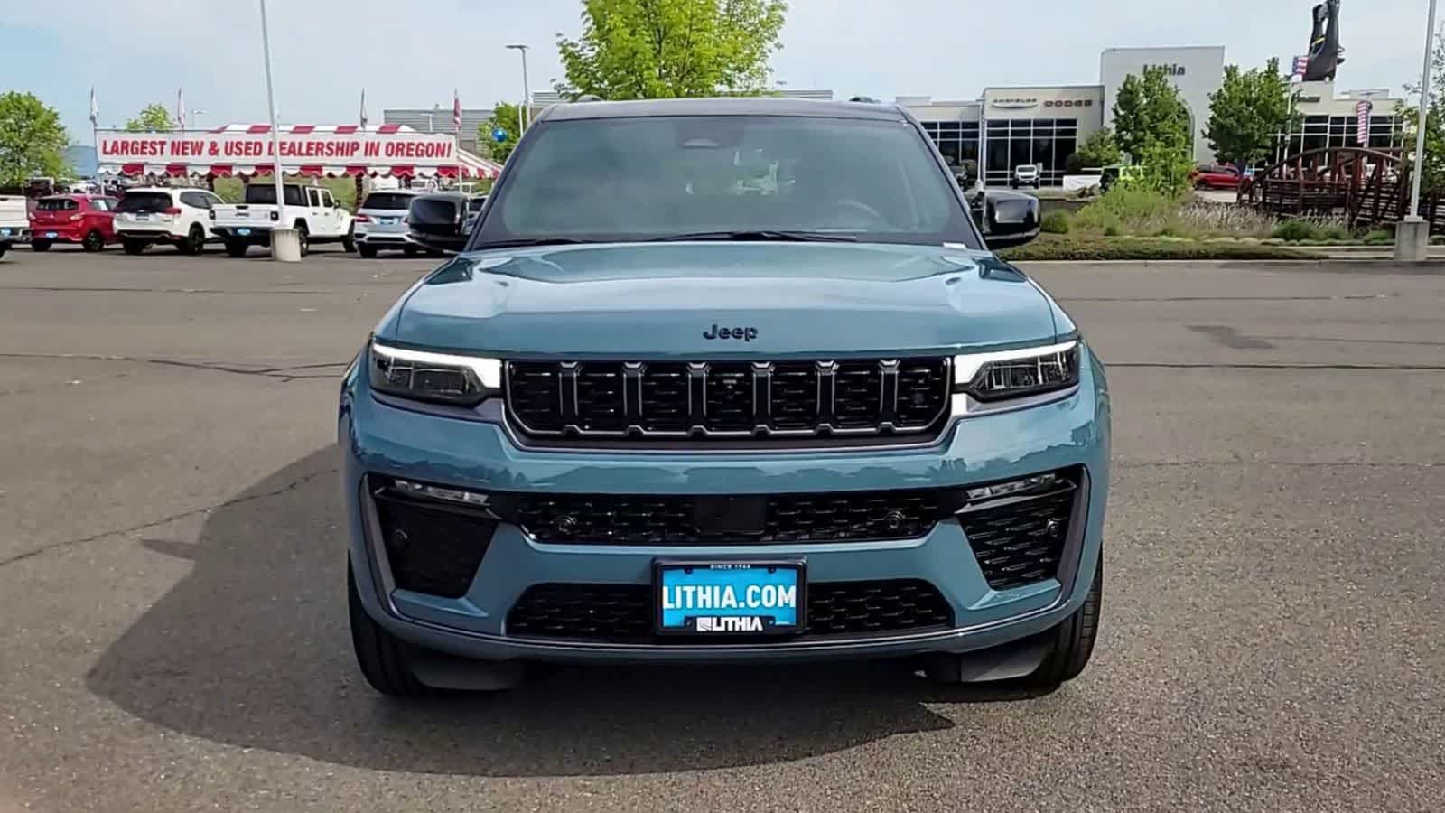 Thumbnail: 2026 Jeep Grand Cherokee - 3