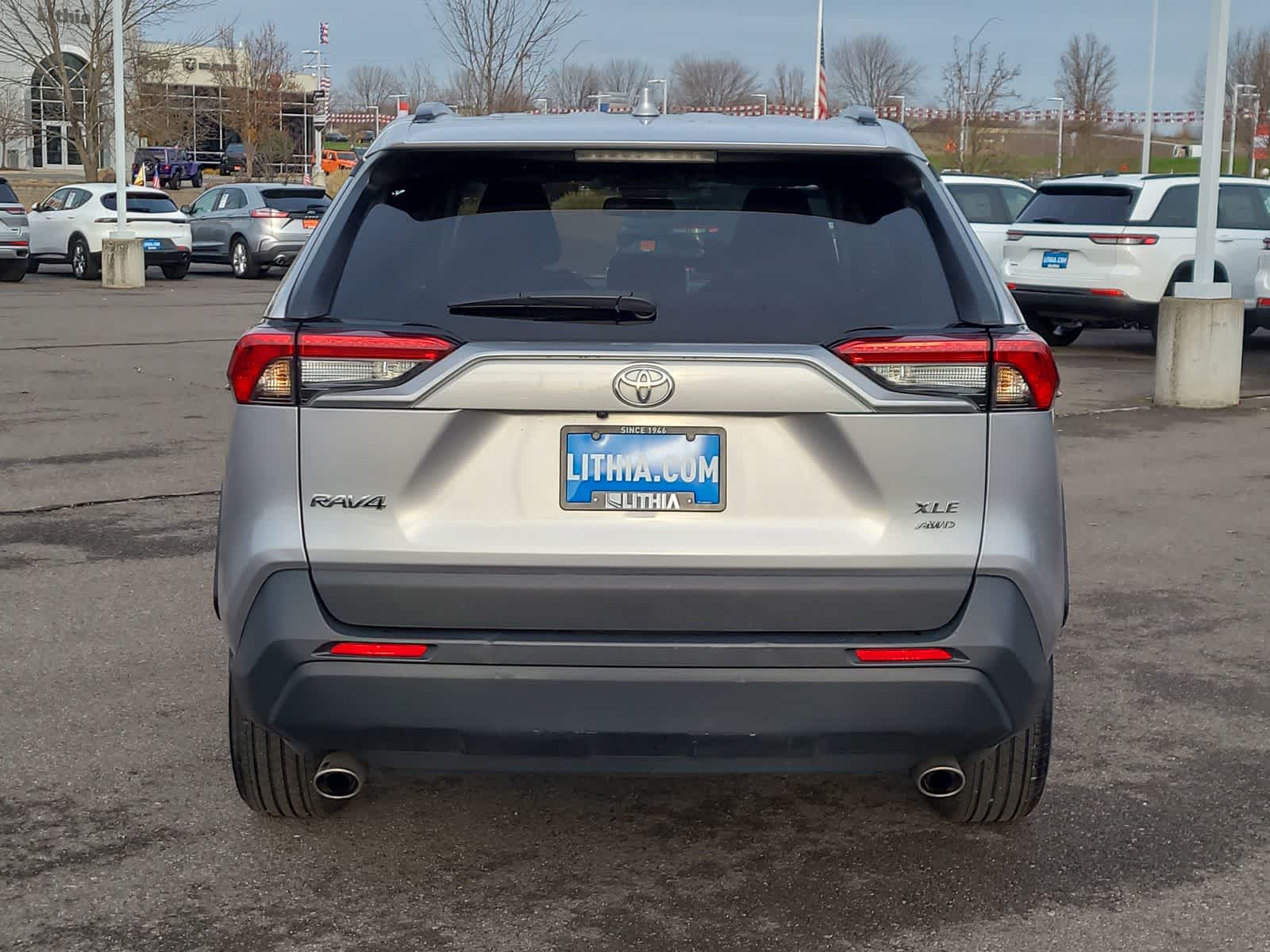 Thumbnail: 2024 Toyota RAV4 - 13