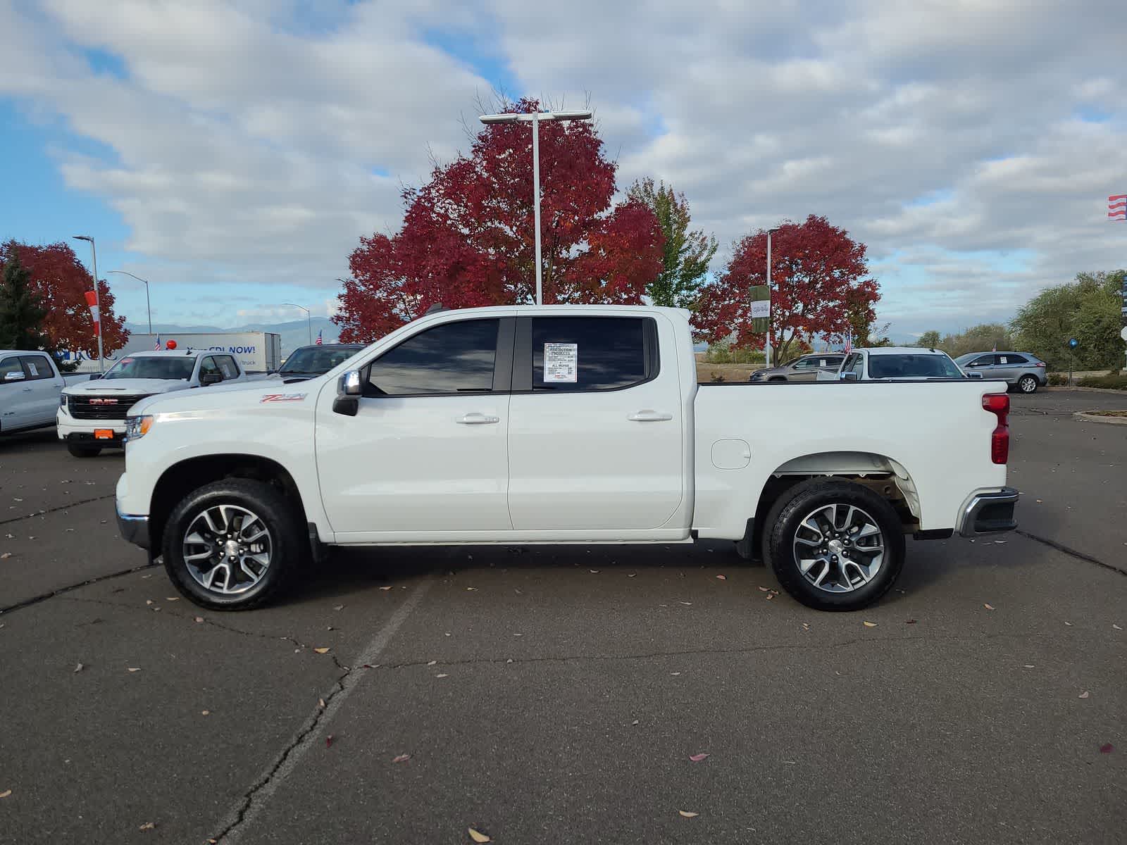 Thumbnail: 2024 Chevrolet Silverado 1500 - 11