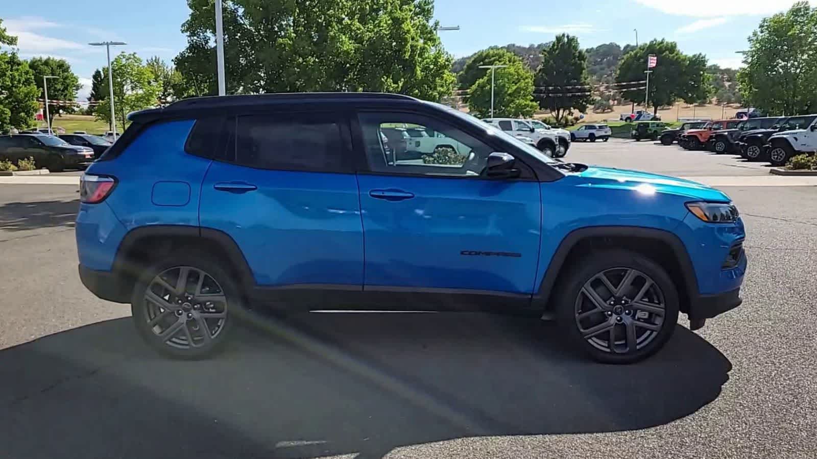 Thumbnail: 2025 Jeep Compass - 9