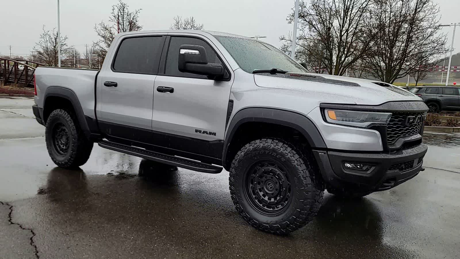 Thumbnail: 2025 RAM 1500 - 2