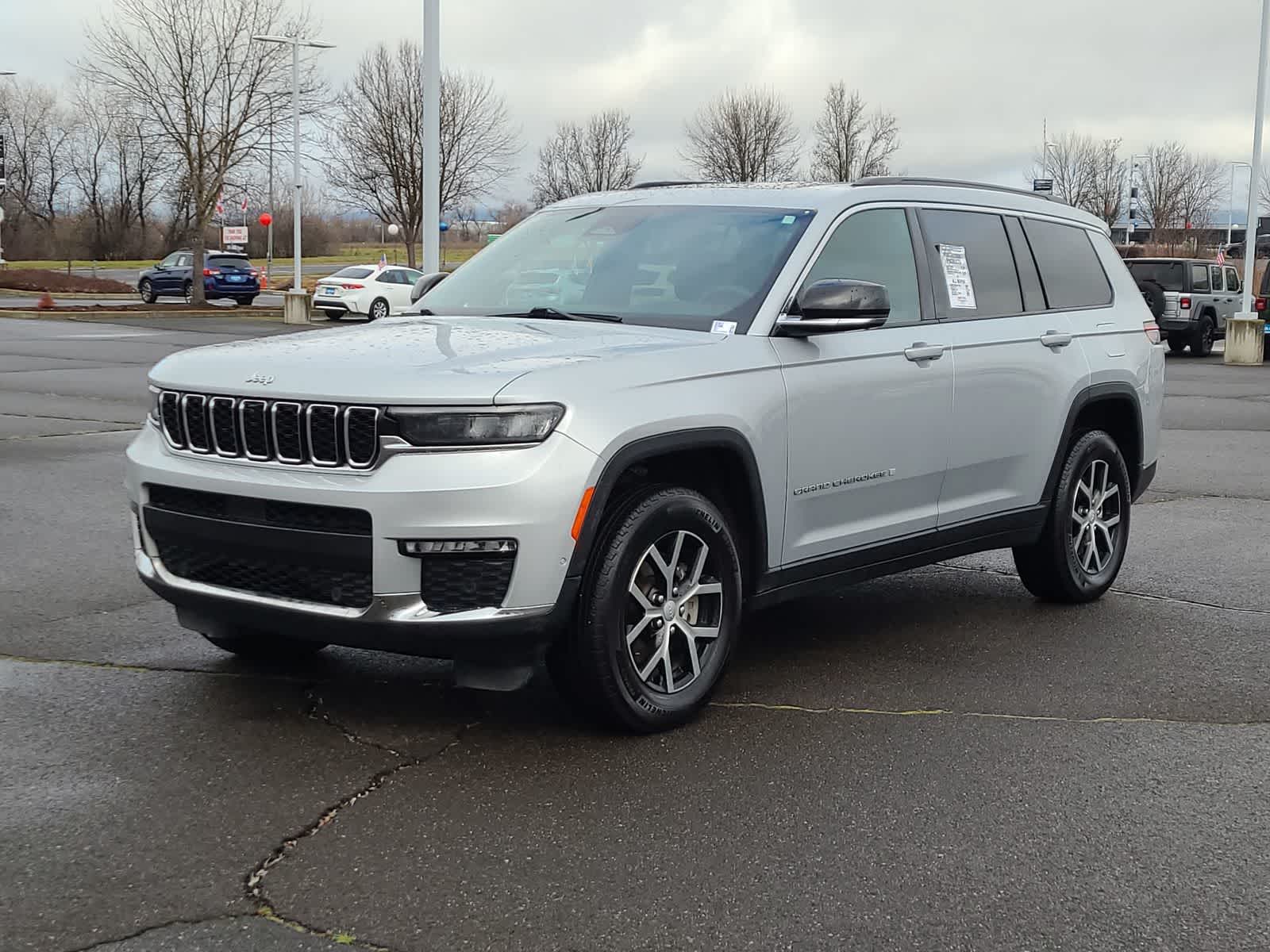 Thumbnail: 2024 Jeep Grand Cherokee L - 1