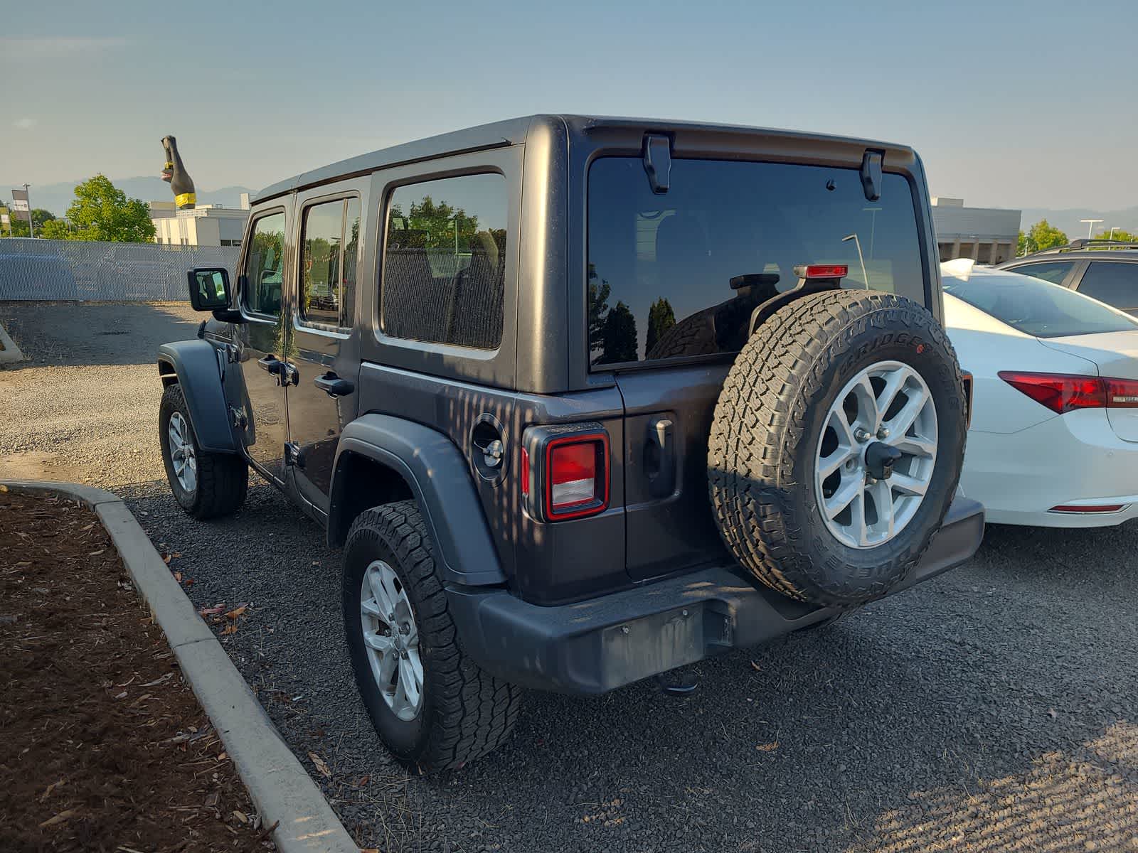 2023 Jeep Wrangler Sport RHD photo 3