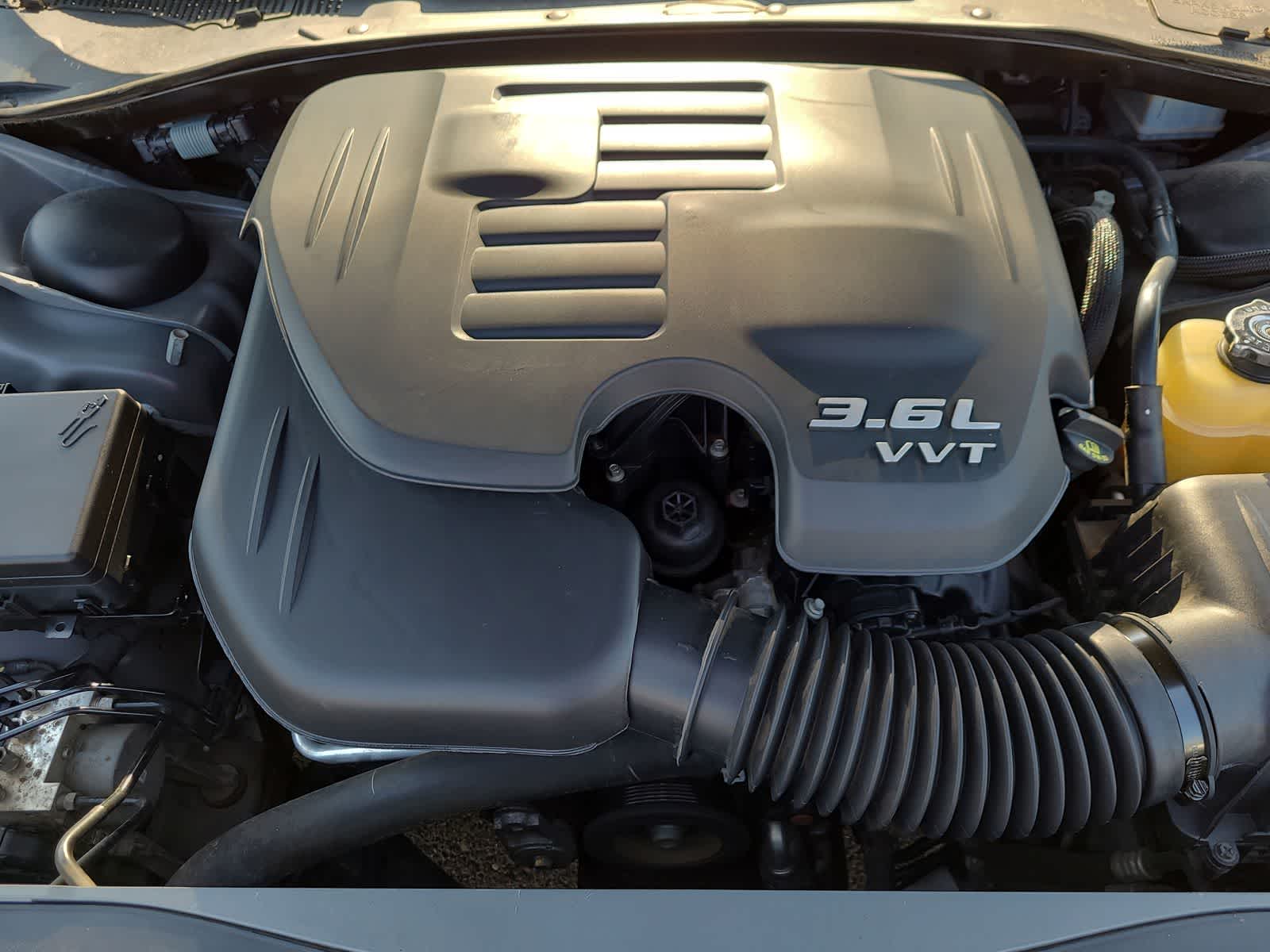 Thumbnail: 2018 Dodge Charger - 17