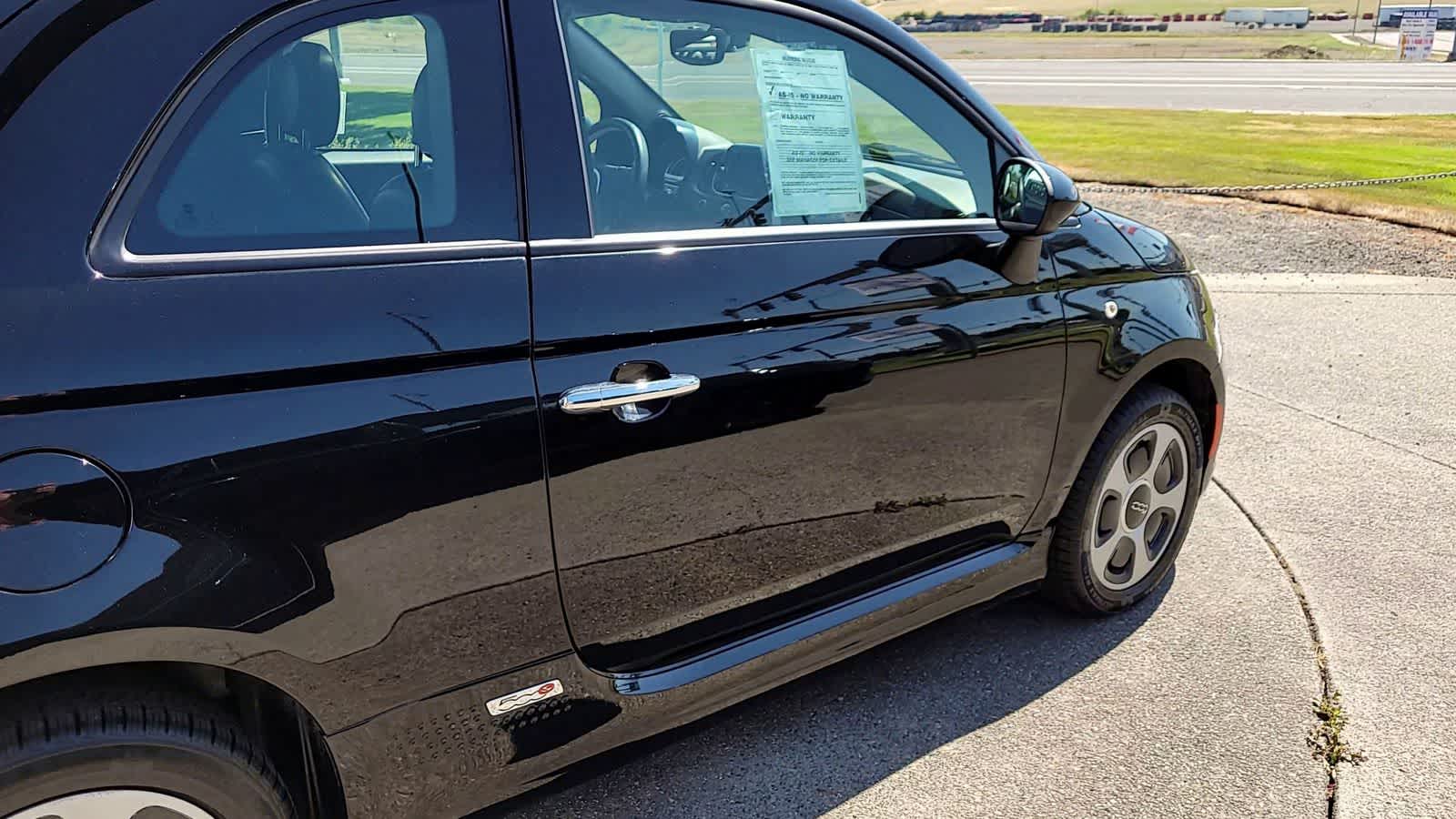 Thumbnail: 2019 Fiat 500e - 9