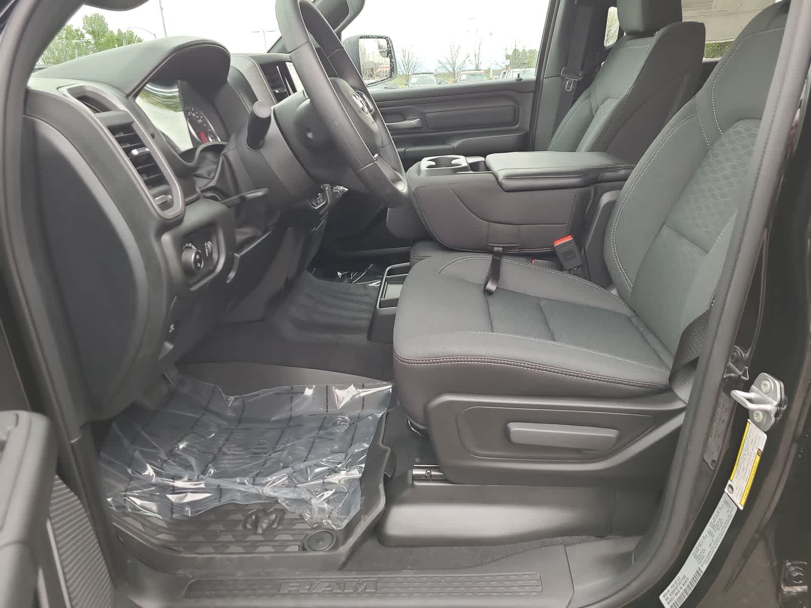 Thumbnail: 2026 RAM 1500 - 19