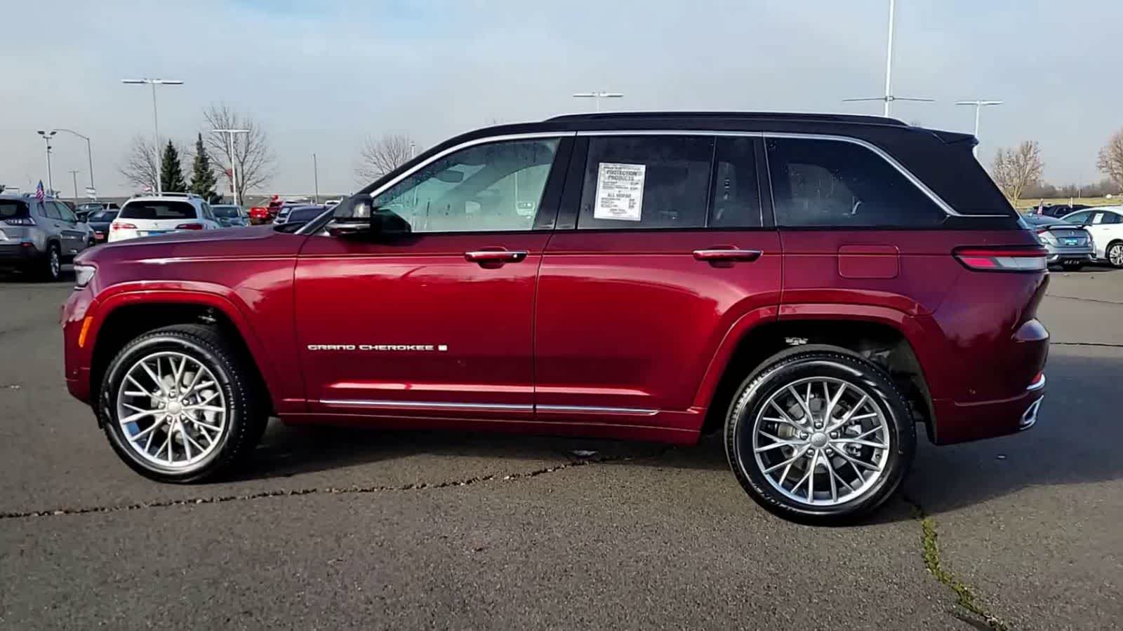 Thumbnail: 2025 Jeep Grand Cherokee - 5