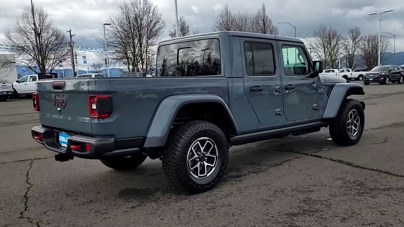 Thumbnail: 2026 Jeep Gladiator - 8