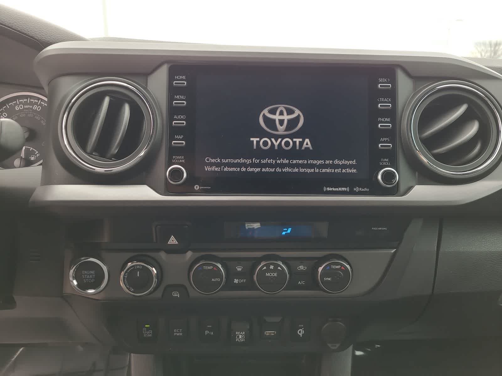 Thumbnail: 2022 Toyota Tacoma - 24