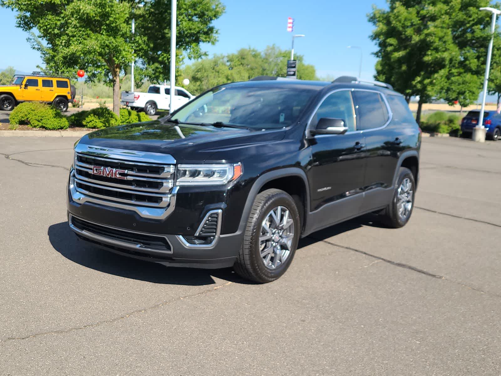 2023 GMC Acadia SLT -
                  Medford, OR